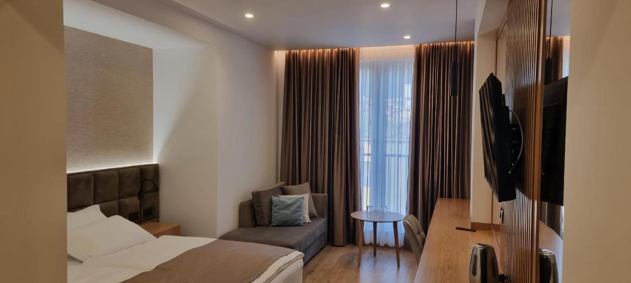 Sibb Hotel Tiranë Luaran gambar