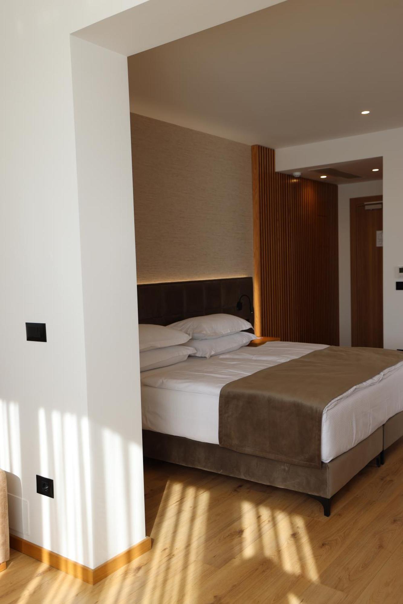 Sibb Hotel Tiranë Luaran gambar