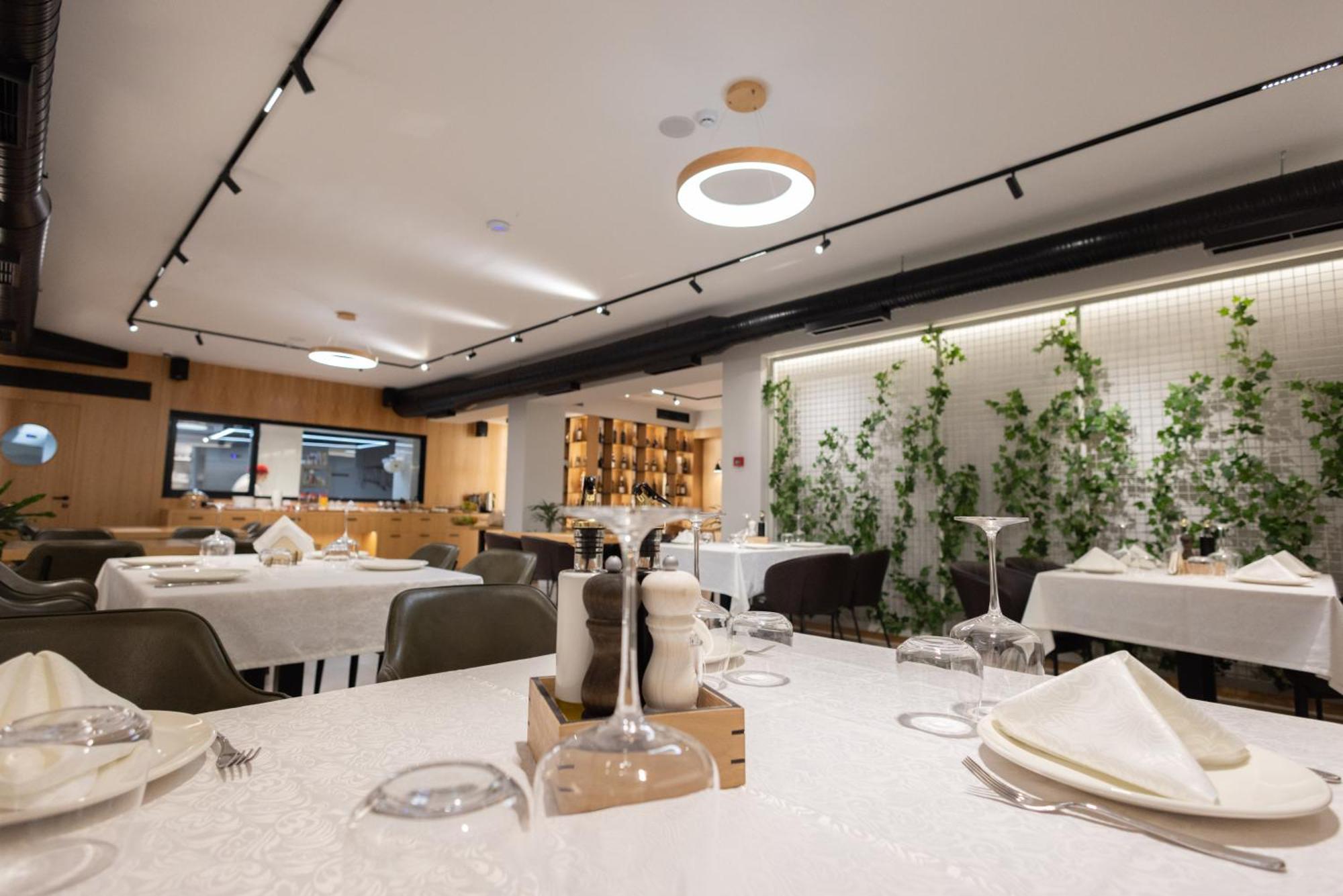 Sibb Hotel Tiranë Luaran gambar