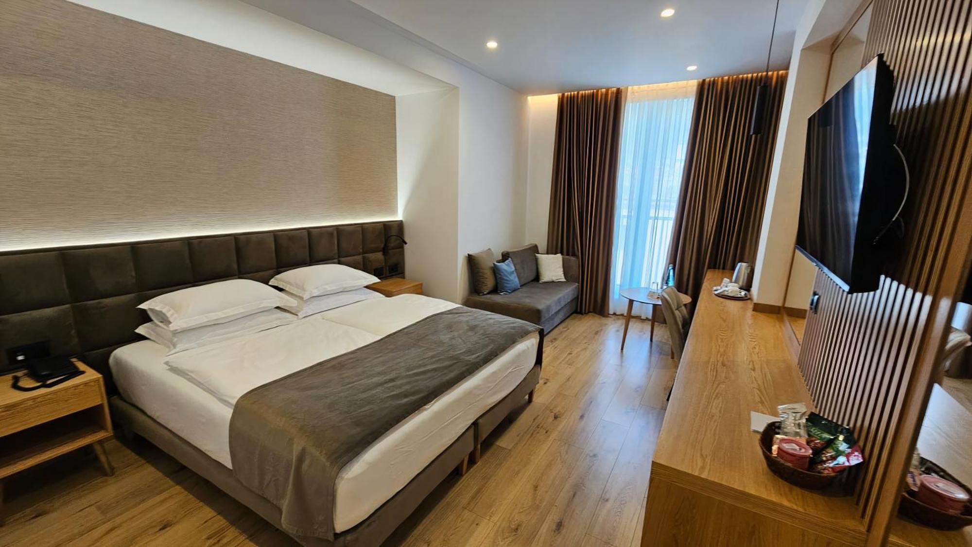 Sibb Hotel Tiranë Luaran gambar