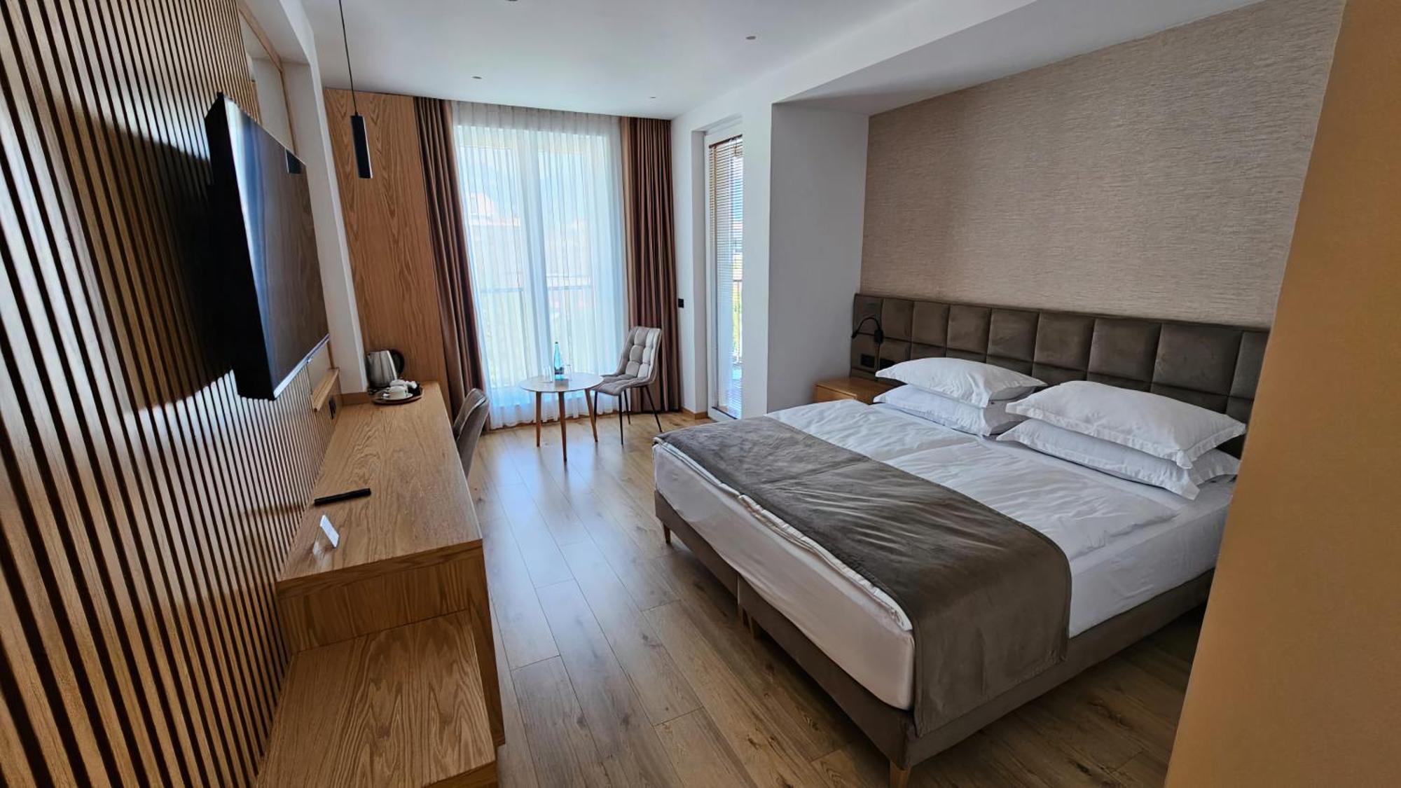 Sibb Hotel Tiranë Luaran gambar