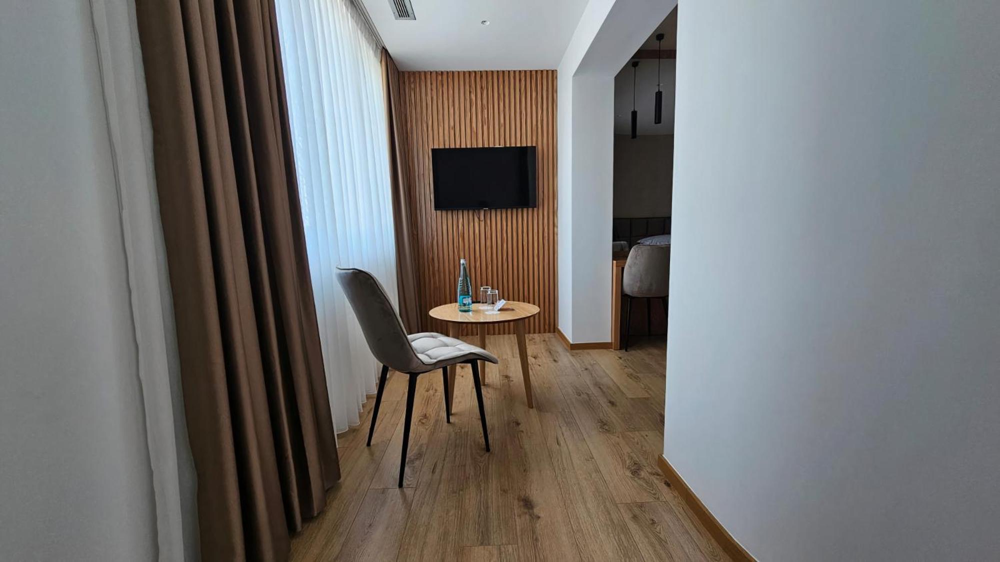 Sibb Hotel Tiranë Luaran gambar