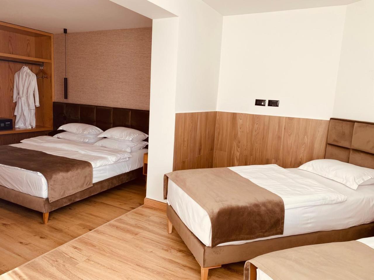 Sibb Hotel Tiranë Luaran gambar